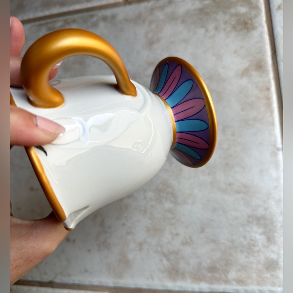 Disney Gold and Cream Dining Mug - Picture 6 of 9